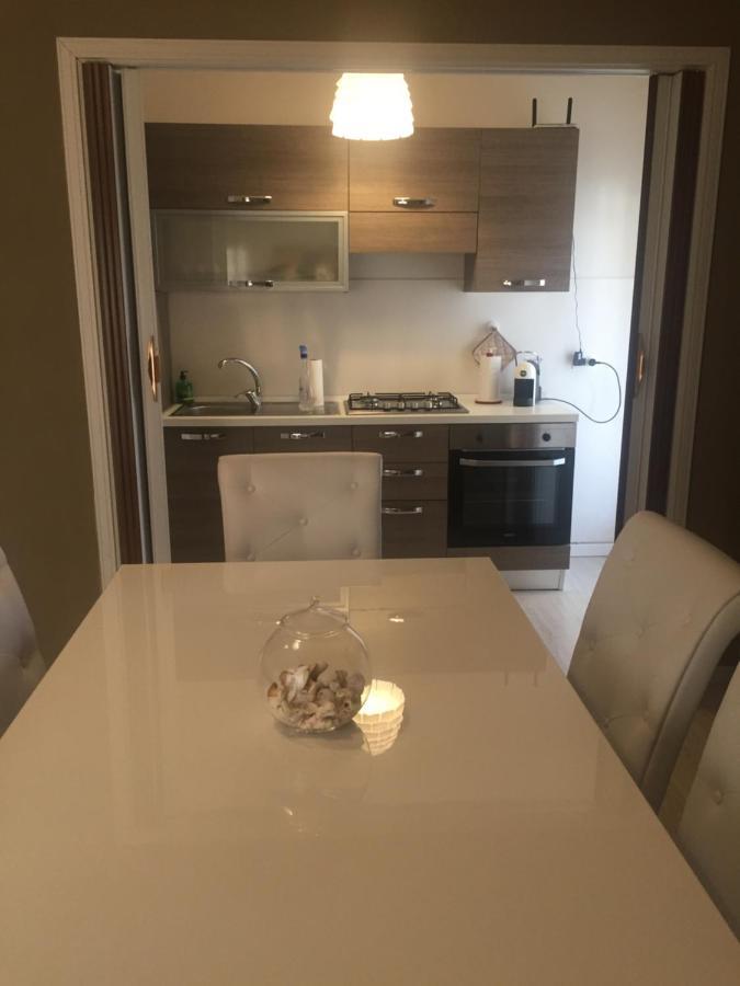 Ferienwohnung A Due Passi Dal Mare Vallecrosia Exterior foto