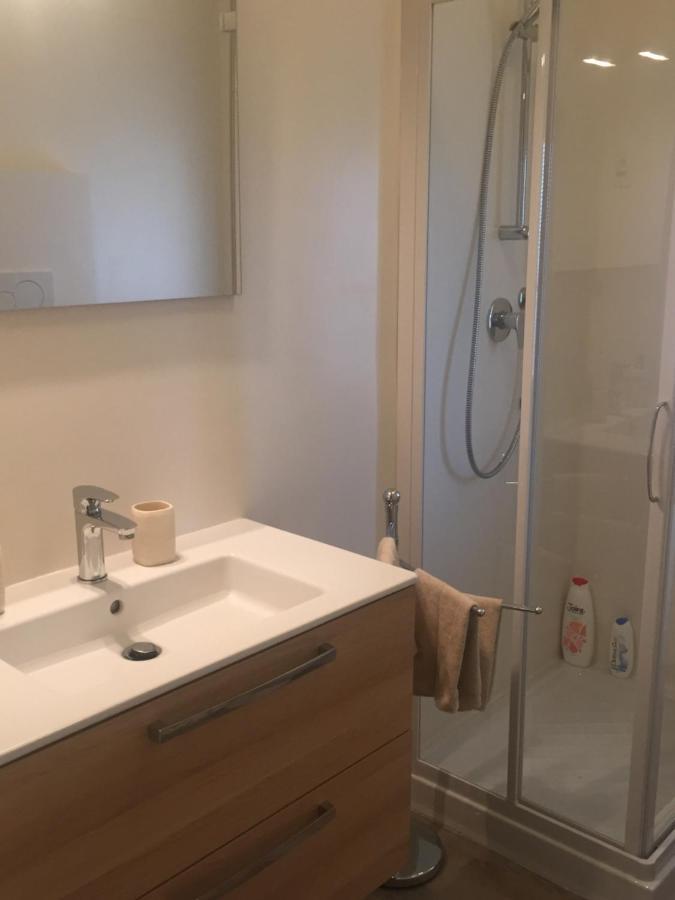 Ferienwohnung A Due Passi Dal Mare Vallecrosia Exterior foto